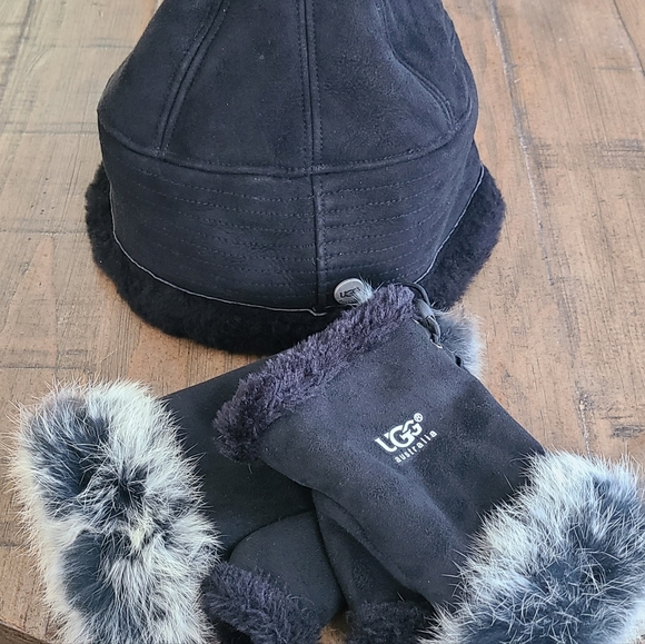 UGG bucket hat and fingerless gloves - Picture 3 of 4